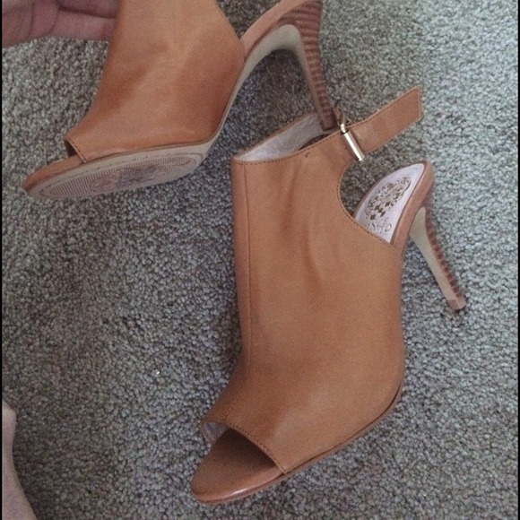Vince Camuto tan leather peep toe booties mules