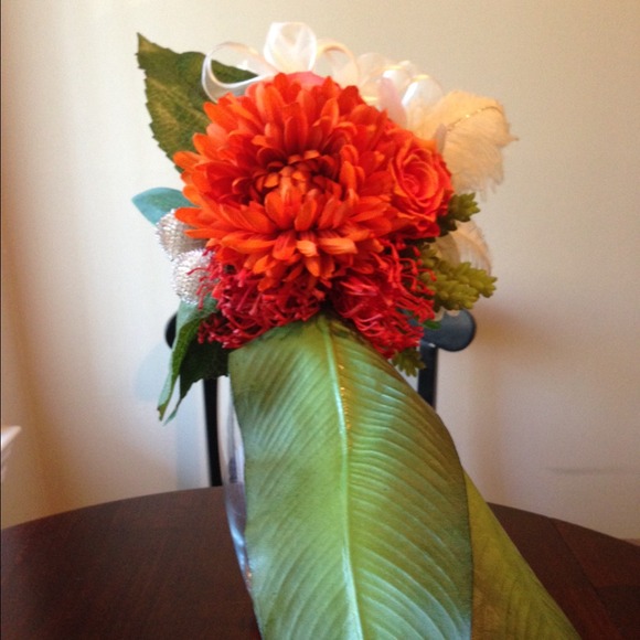 *** SOLD** French modern hand-tied bouquet *** - Picture 2 of 3