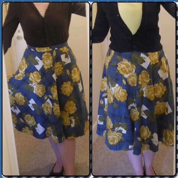 🎀SOLD🎀Anthropologie Settee Roses Skirt by Odille - Picture 2 of 4