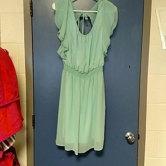Short sleeve dress