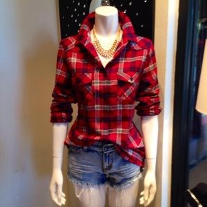 NWT red plaid shirt sz M
