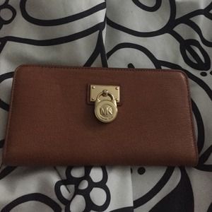 Micheal kors Hamilton wallet in brown