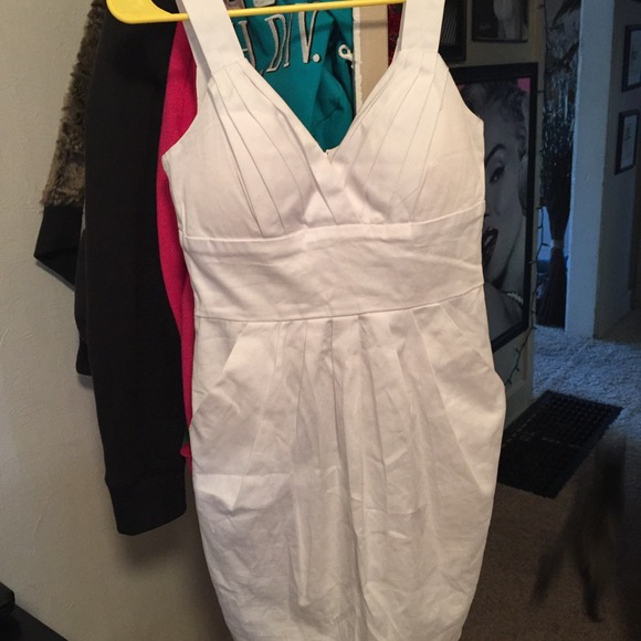 Cute summer dress the tag says size 5( small)