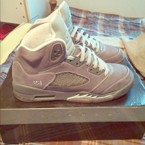 Retro 5 Cool Grey Jordan's