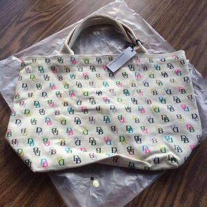 Dooney & Bourke tote