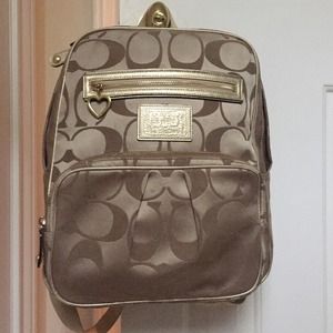 FLASH SALE CoachDaisey sateen signature gold