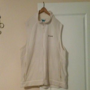 Columbia vest
