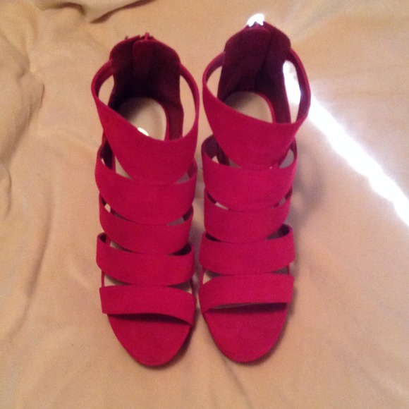Spicy Red Candies heel sandals size 8