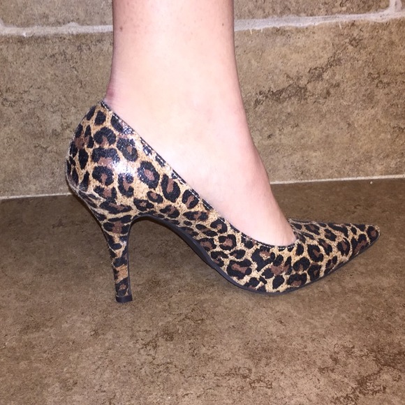 🎉FINAL SALE: Leopard Heels🎉