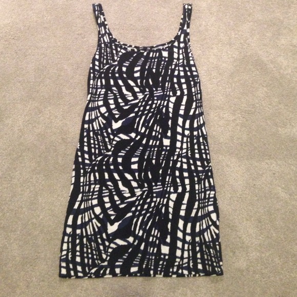 H&M stretchy patterned party dress