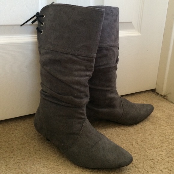 Grey boots