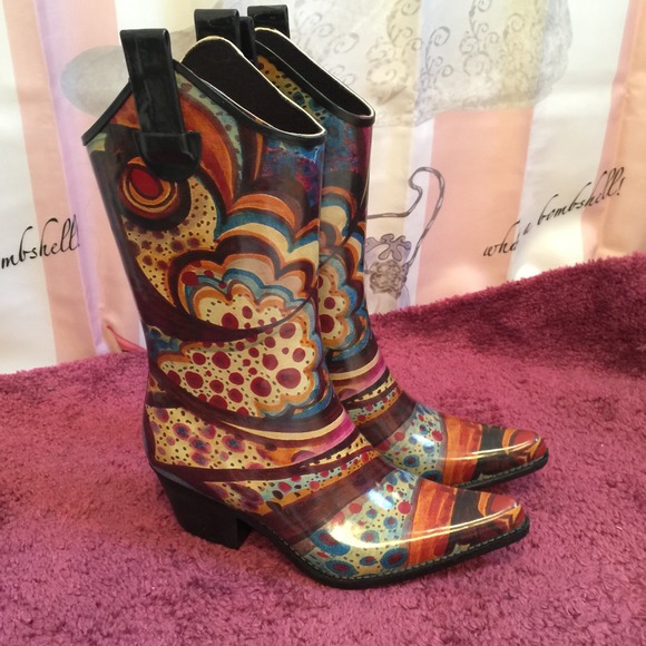 Rain boots. Fun and fabulous!