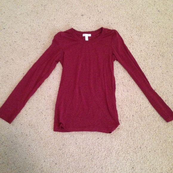 ***Burgundy long sleeve top