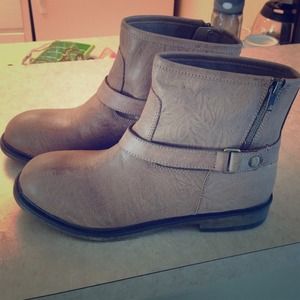 Forever 21 brown ankle boots
