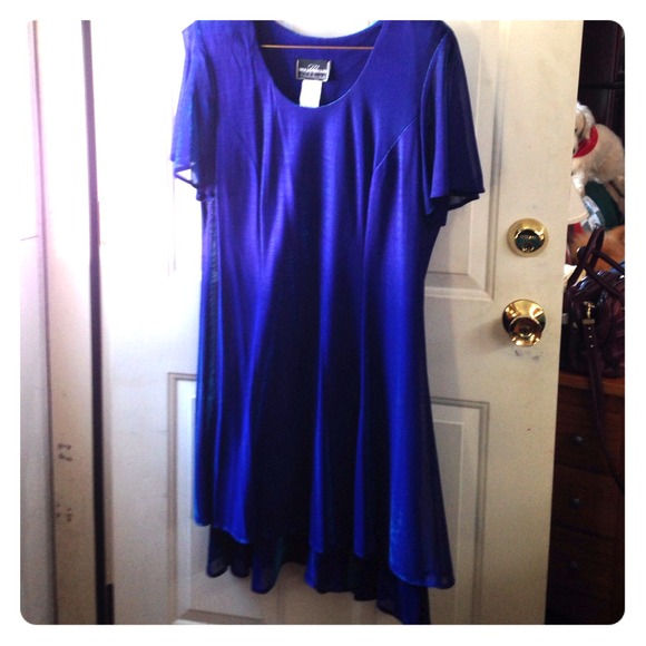 💙 Blue iridescent party dress 💙