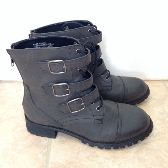 Urban Outfitters Deena & Oozzy Boots Brand New