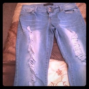 Nice Light Wash Distressed Rue 21 Jeans