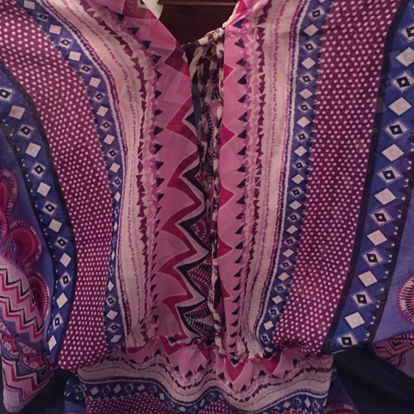 Aztec Blouse - Picture 2 of 3