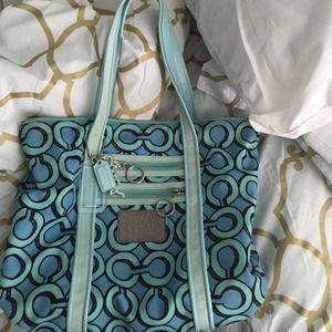 Coach poppy purse AUTHENTIC