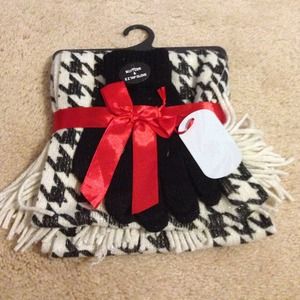 Scarf and glove set.