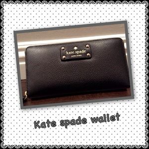 NWOT!  KateSpade Black Pebble Leather Wallet.
