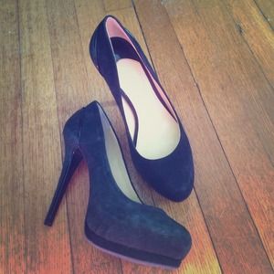 Black Gianni Bini high heel shoes