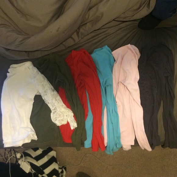 Lot 6 long sleeves