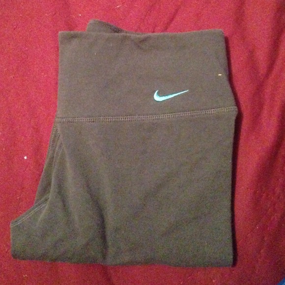 Nike Legend 2.0 Capri (cotton)