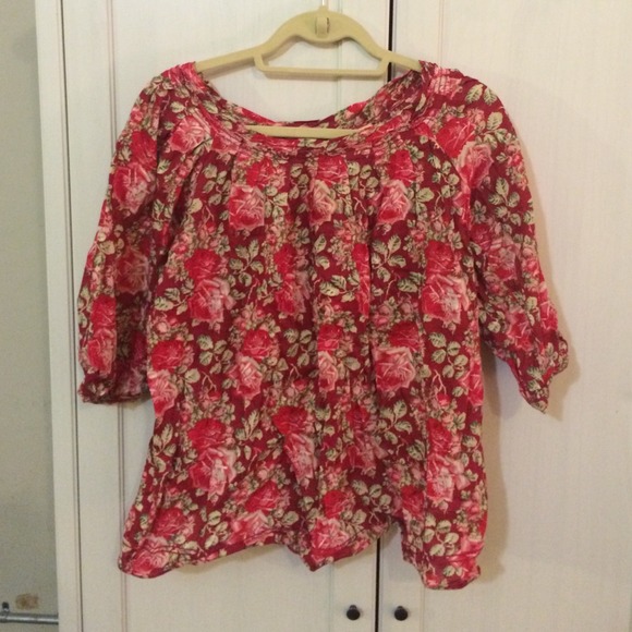 Chelsea & Violet Tops - Red floral top!