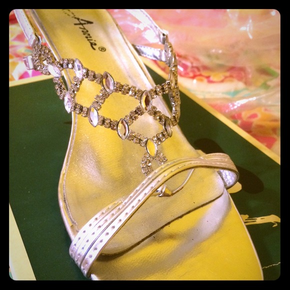 Dress shoes