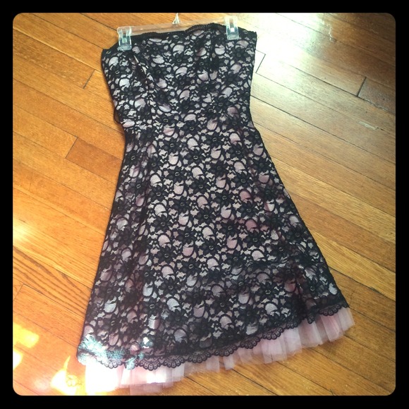 Light pink and black lace dress