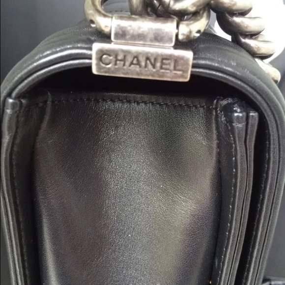 RARE FIND/SOLD OUT EVERYWHERE Chanel boy bag - Picture 2 of 4