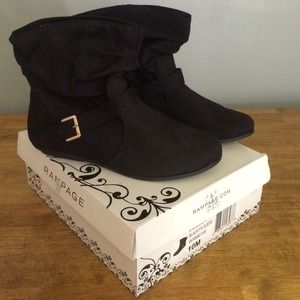 Rampage Bielson Black Suede short boots