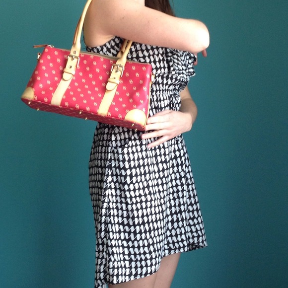 Dooney & Bourke Handbags - 👛Dooney & Bourke bag💙