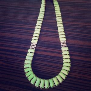 Neon yellow link necklace