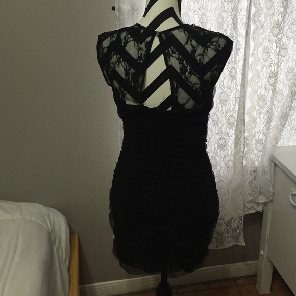 Lace black dress - Picture 3 of 4