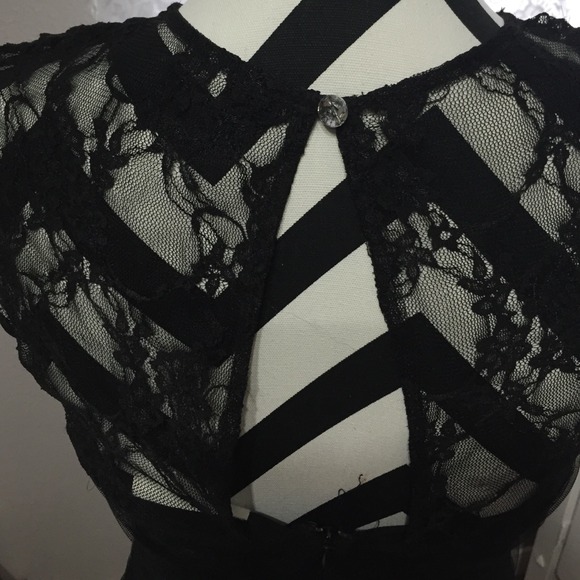 Lace black dress - Picture 4 of 4