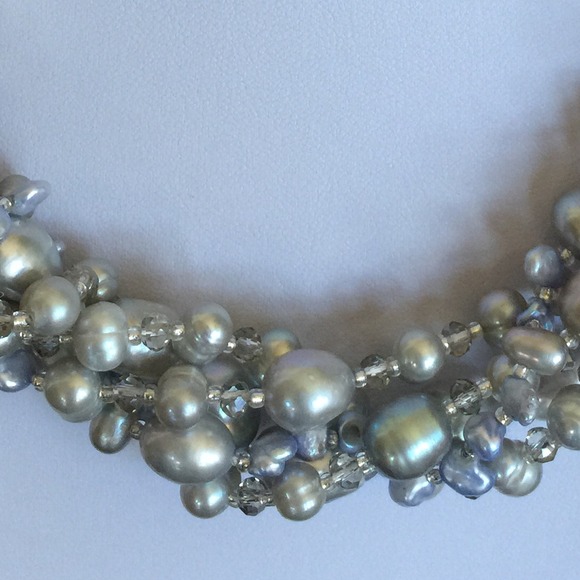 🎉HP🎉NWOT Blue Reborn Keshi & Grey Pearl Necklace - Picture 3 of 3