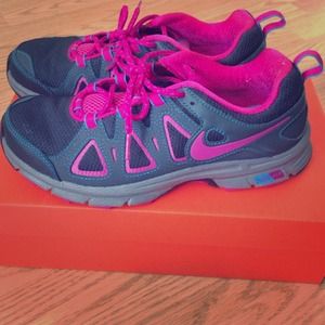 Nike Alvord 10 running shoes