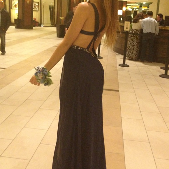 Terani prom dress - Picture 2 of 3