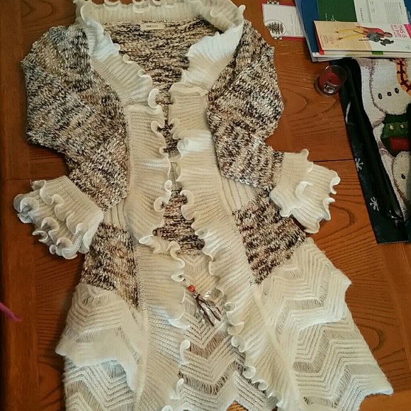 Warm and fashionable long sweater.