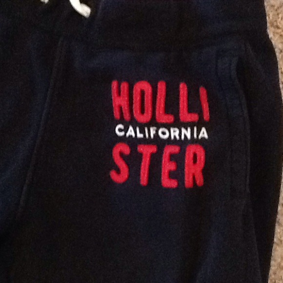 Hollister sweat pants - Picture 2 of 4