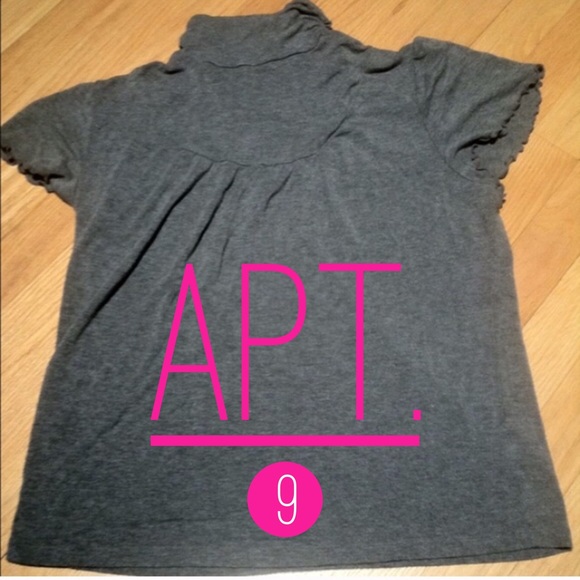 Apt. 9 large gray top, so cute!