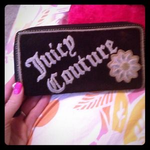 Juicy couture wallet