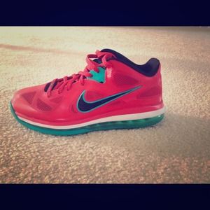Lebron liverpools