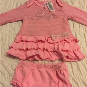 Guess outfit 6-9months