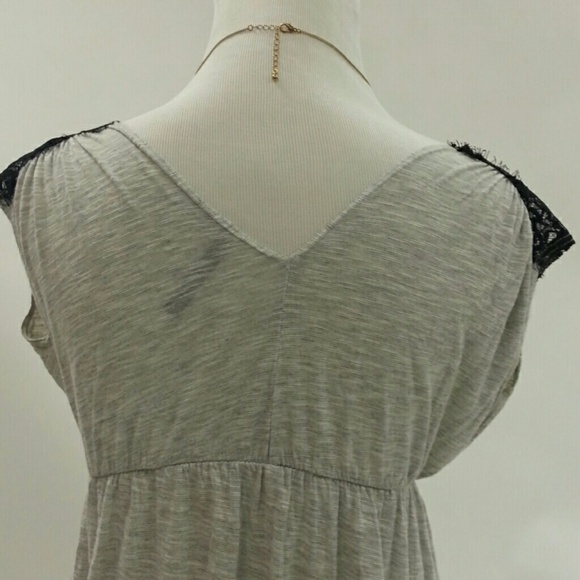 Grey Top - Picture 2 of 4