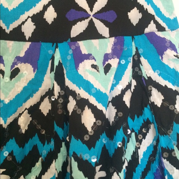 ️NWOT Tribal Print Midi-Skirt - Picture 2 of 3