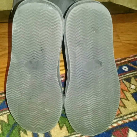 I'M BACK FOR WINTER NWOT  AUTHENTIC BEAR PAW NAVY - Picture 2 of 2