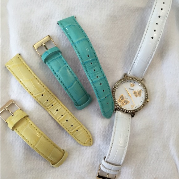 GUESS WATCH w/ ADDITIONAL STRAPS